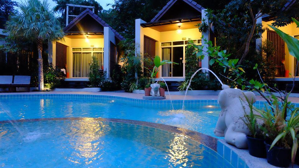 Baan Klang Aow Beach Resort Ban Krut  Exteriér fotografie